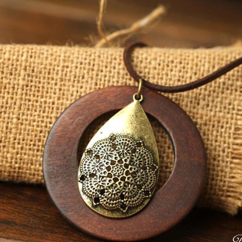 cambioprcaribe Tear Drop Wooden Pendant Necklace